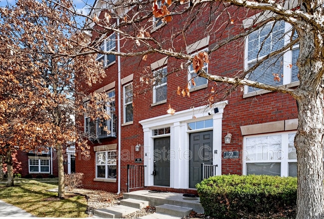 Building Photo - 83 3rd Ave NW