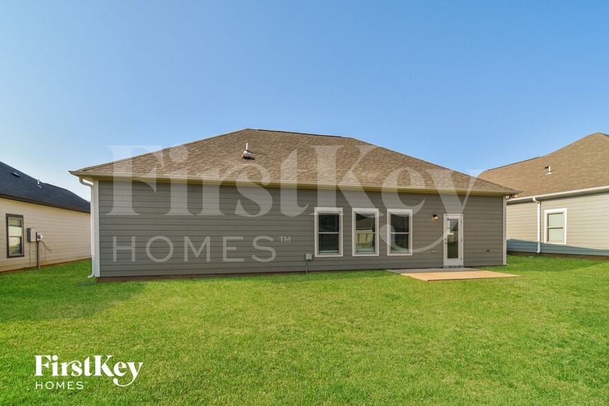 Building Photo - 135 Avalon Wy