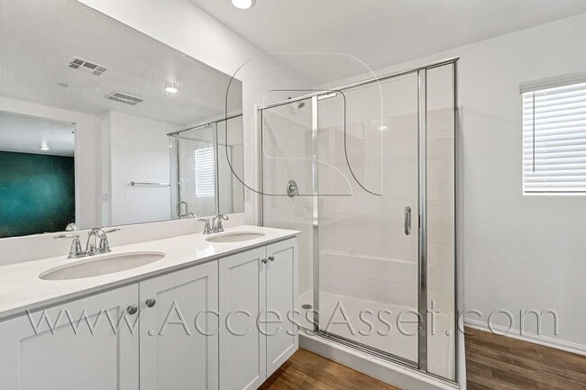 Building Photo - Beautiful Two-Story 4 Bed/3 Bath Home In Perris!