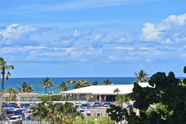 Building Photo - 1985 S Ocean Dr