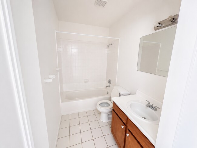 Building Photo - Cute One Bedroom Apartment In Provo