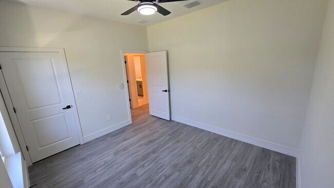 Building Photo - 2966 Pomello Ave SW