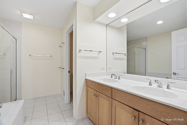 Building Photo - 214 Taylor Ct