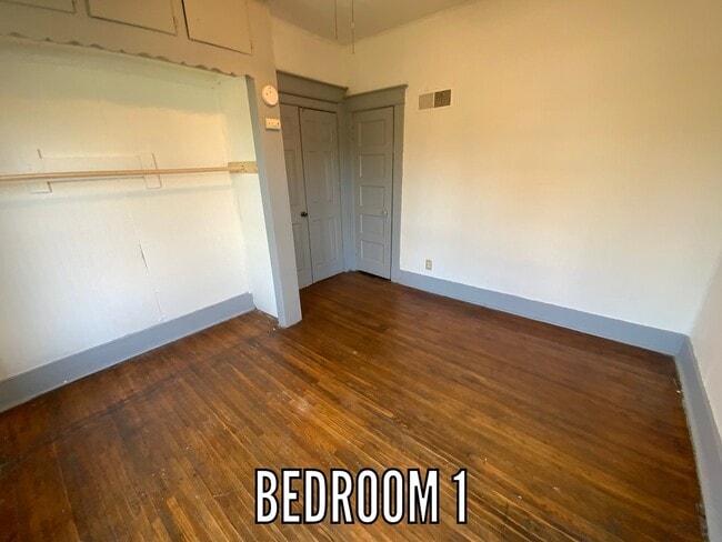 Building Photo - 1308 Lape-