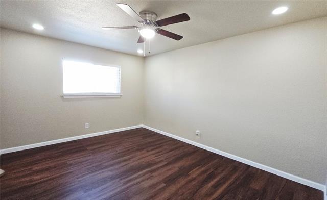 Building Photo - 1010 La Fontana