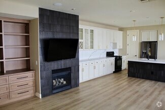 Building Photo - 2905 N 48th St
