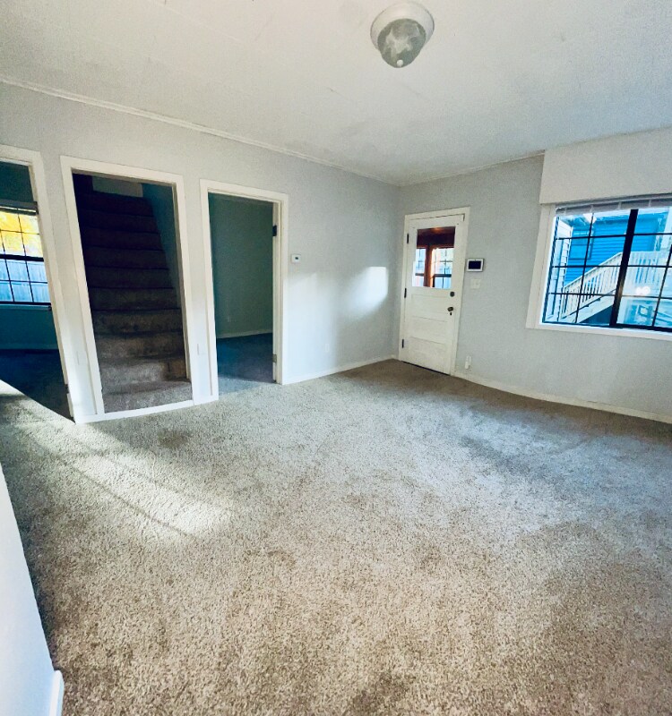 Building Photo - 1411 Portland Ave