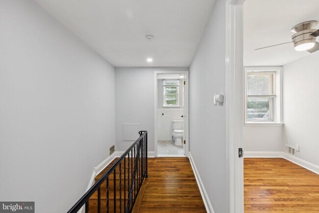 Building Photo - 3804 Fairmount Ave
