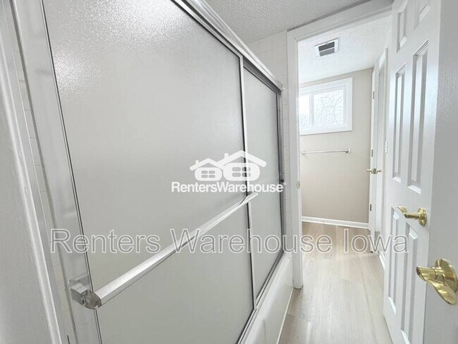 Building Photo - 6202 62nd St