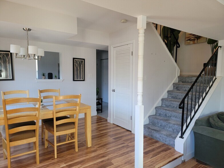 Building Photo - 5219 Quince Ct