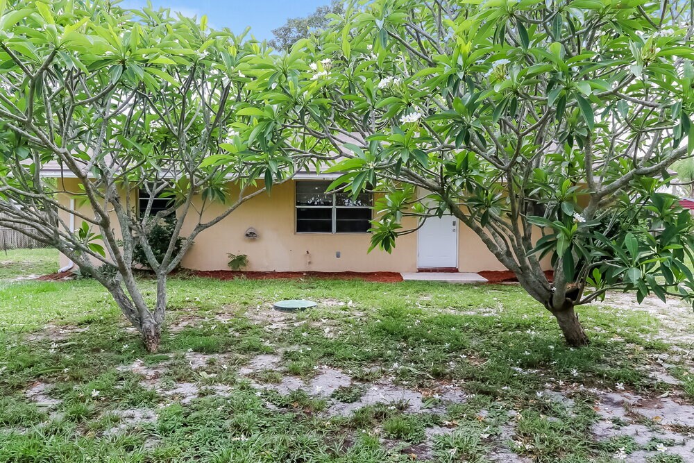 Building Photo - 1211 SE Sea Oat Ln