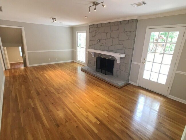 Building Photo - 4297 Blackland Way