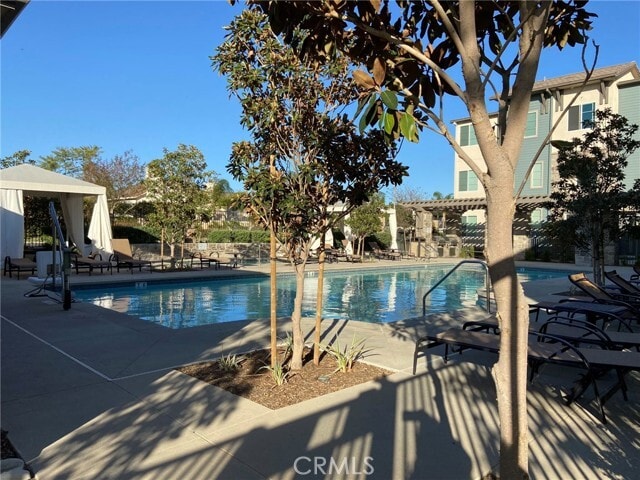 Building Photo - 646 Savi Dr
