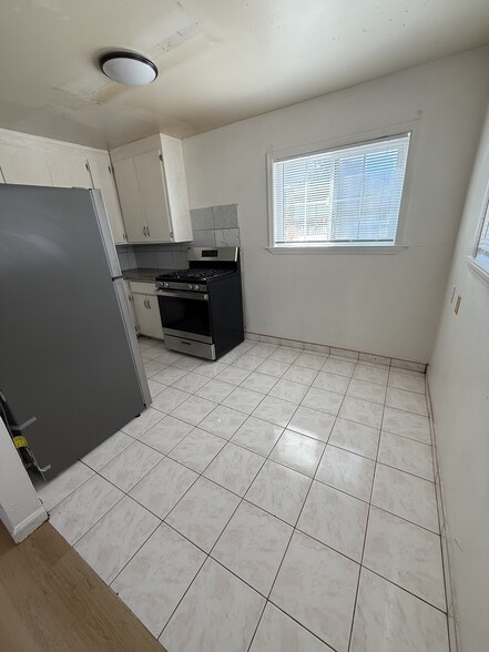 Building Photo - 862 Jeanne Ave