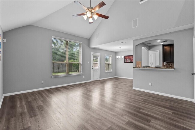 Building Photo - 207 Sea Breeze Dr