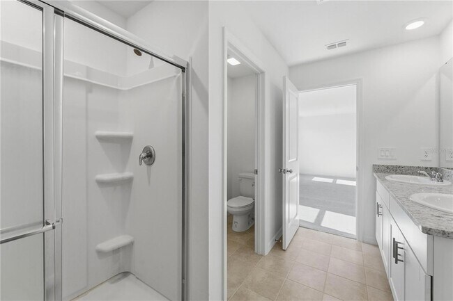 Building Photo - 5670 Nispero Wy