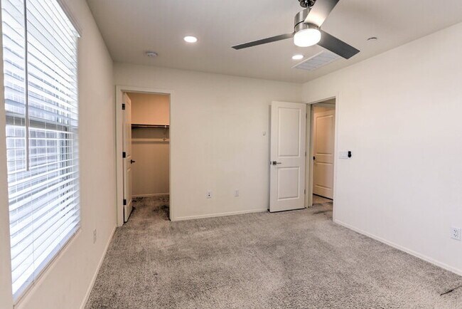 Building Photo - $750.00 MOVE-IN CREDIT TOWARDS FIRST MONTH RENT!!!!! Rancho Sahuarita