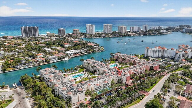 Building Photo - 120 SE 5th Ave