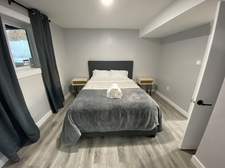 Building Photo - 9483 S Buttonwood Dr