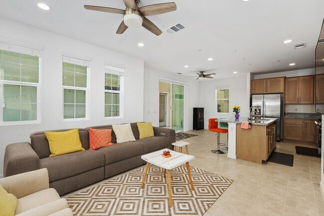Building Photo - New Community - Temecula - New House Corne...
