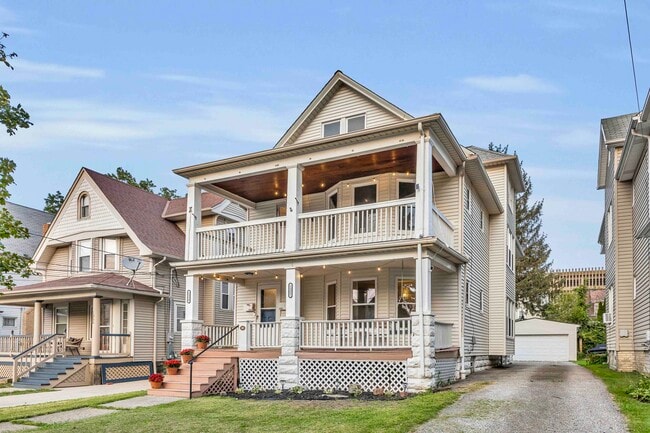 Building Photo - 1357 Warren Rd