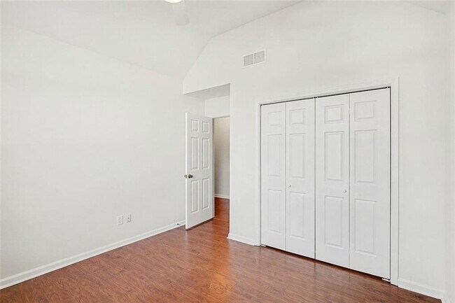 Building Photo - 65 Fairwinds Dr