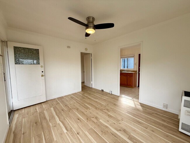 Building Photo - 4315-4315 Maryland St