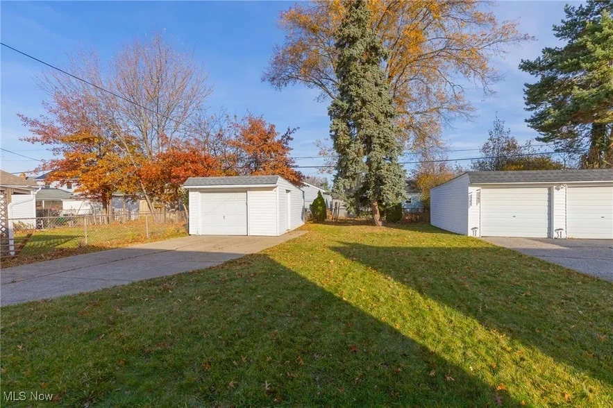 Garage/Backyard - 5918 Ira Ave