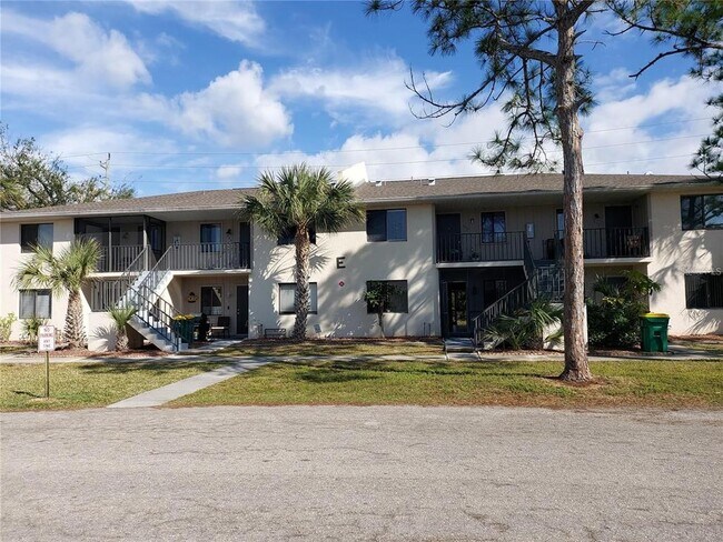 Primary Photo - 22523 Westchester Blvd