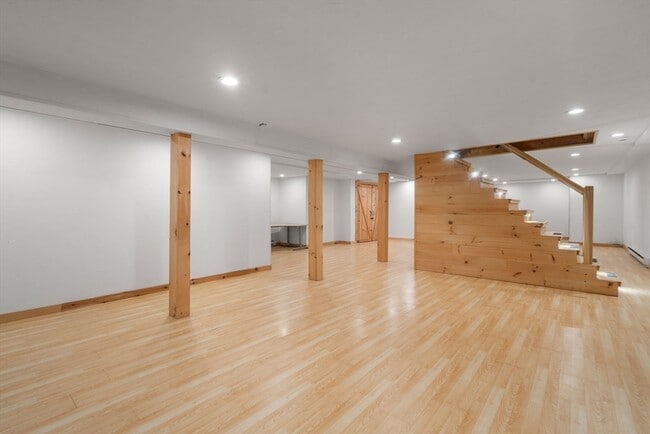 Building Photo - 56 Parmenter Ln