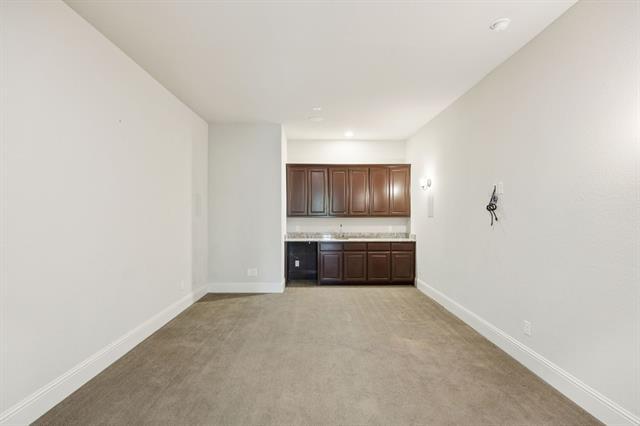 Building Photo - 204 Chisholm Trail