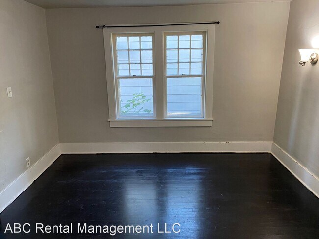 Building Photo - 3 br, 1 bath House - 312 Superior St
