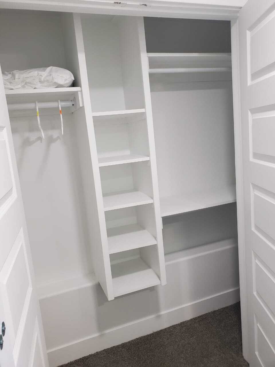 Building Photo - 704 N Bennedict Dr