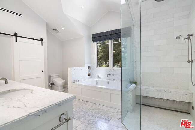 Building Photo - 9530 Moonridge Terrace Pl