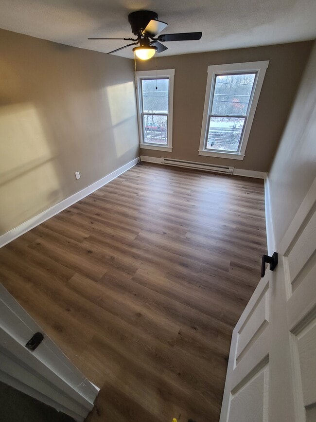 Building Photo - 130 Woodlawn Ave