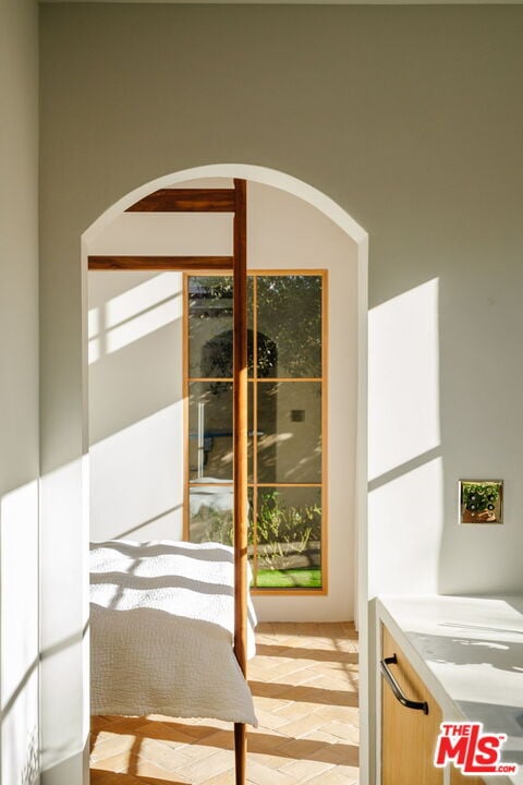 Building Photo - 2640 Clyde Ave