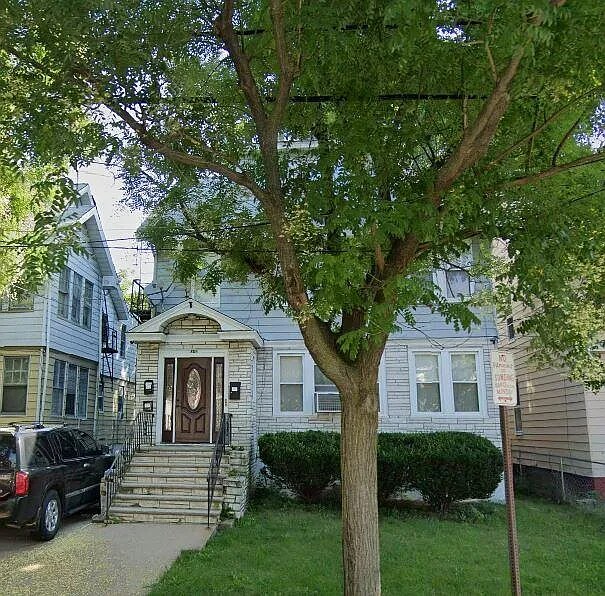 Building Photo - 201 Hansbury Ave