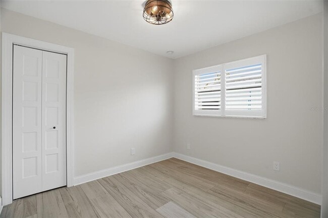 Building Photo - 4436 Floramar Terrace