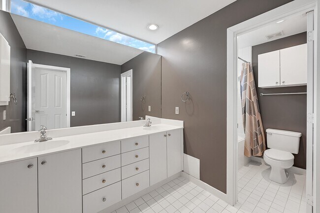 Building Photo - 1504 Cleveland St