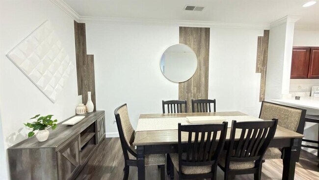 Building Photo - 1301 Tuscan Terrace