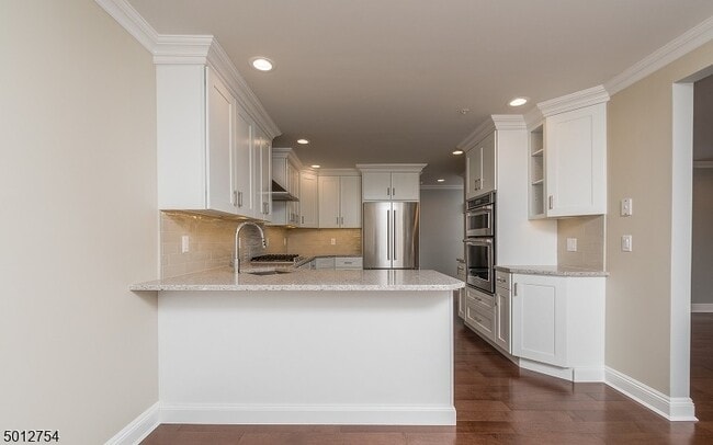 Building Photo - 255 Riveredge Dr