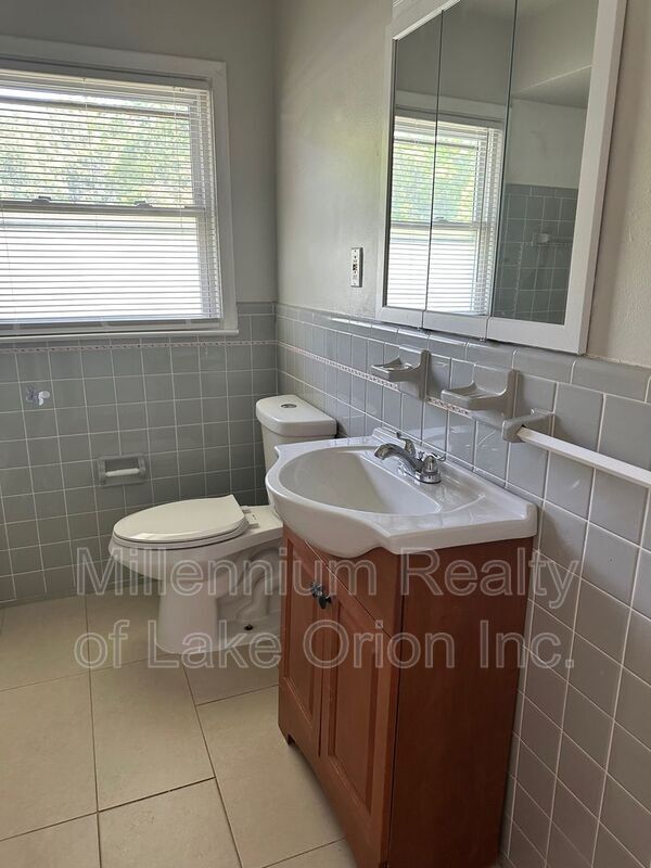 Building Photo - 24955 Westmoreland Dr