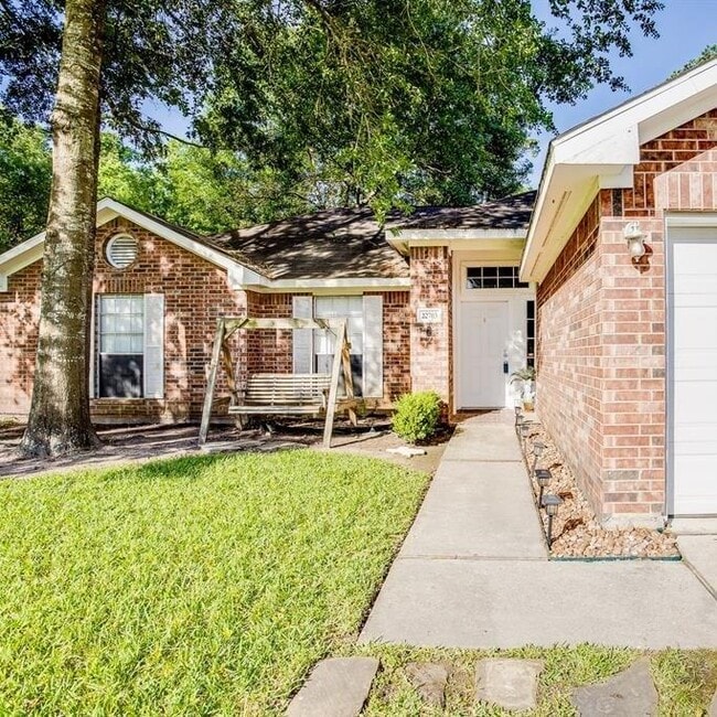 Building Photo - 22703 Tree House Ln