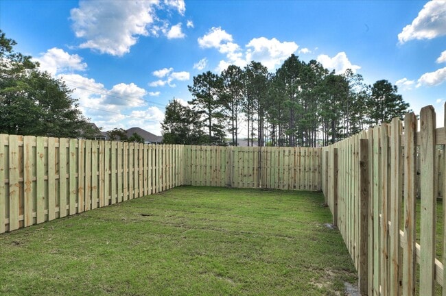 Building Photo - 801 Grovebury Ct