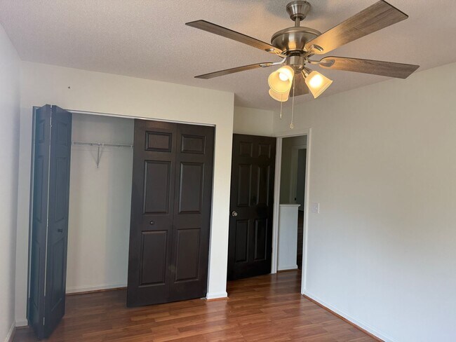 Building Photo - Lexington - Commercial Property