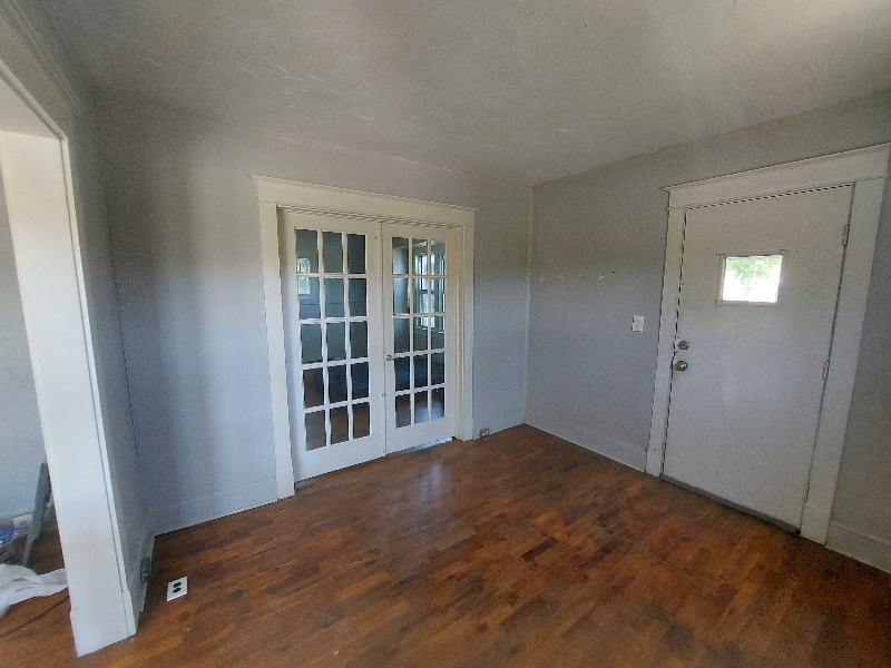 Building Photo - 4644 Agnes Ave