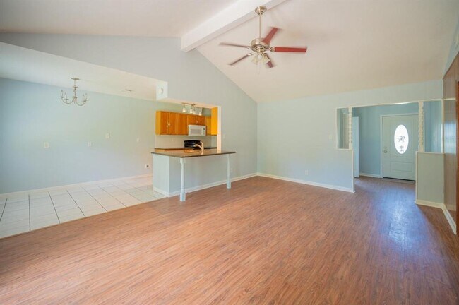 Building Photo - 326 Windsor Square