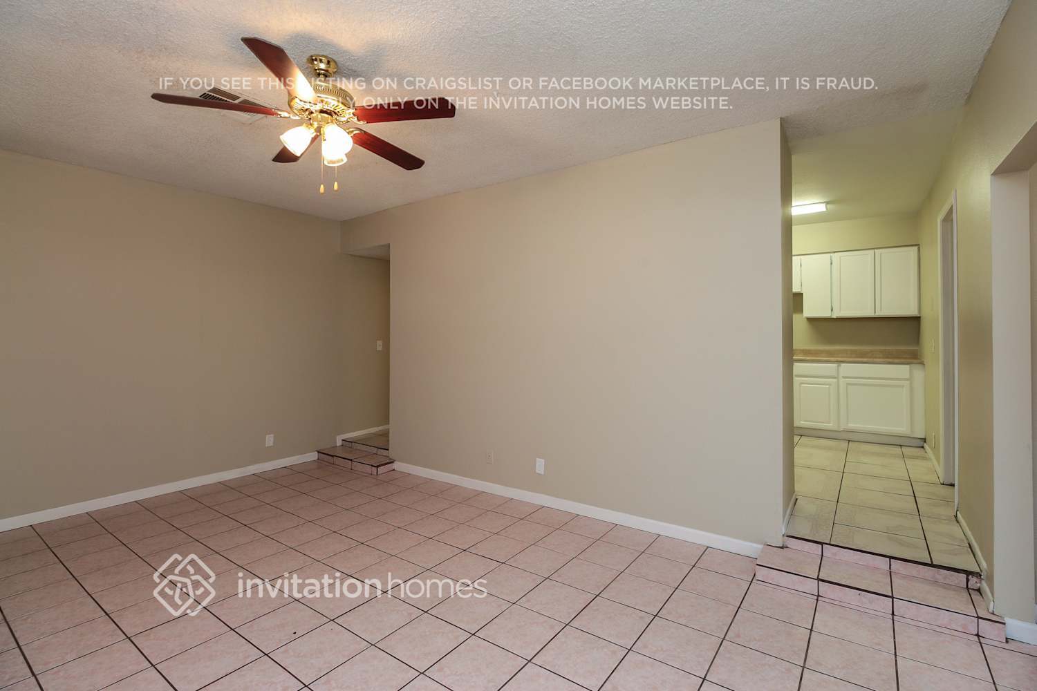 Building Photo - 2226 W Hidalgo Ave