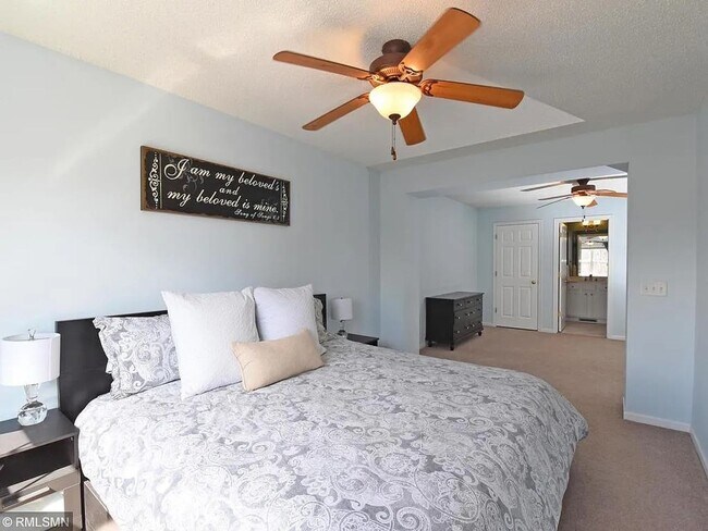 Building Photo - 3 Bedrooms | Loft | Upper-Level Laundry | 3-Sided Fireplace | Woodbury