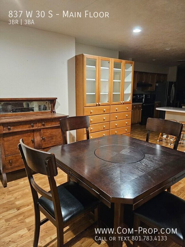 Building Photo - 837 W 30 S St